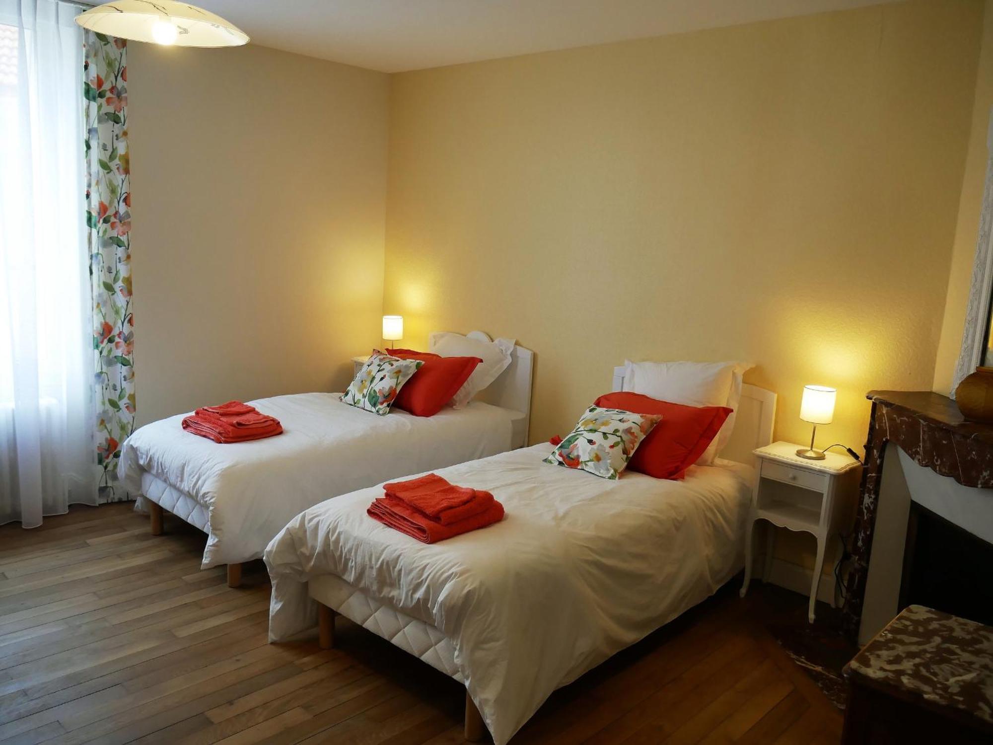 Gite Champetre A Mareau-Aux-Pres: Terrasse, Jardin, Et Confort Pour 6 Personnes - Fr-1-590-140 Luaran gambar
