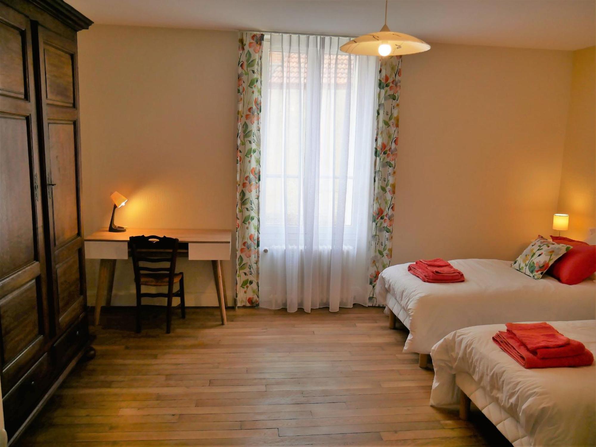 Gite Champetre A Mareau-Aux-Pres: Terrasse, Jardin, Et Confort Pour 6 Personnes - Fr-1-590-140 Luaran gambar