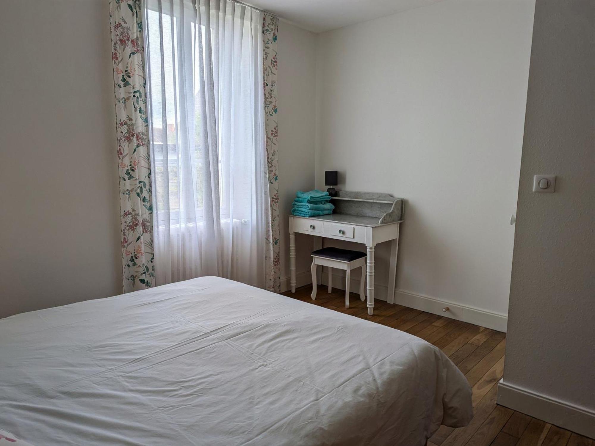 Gite Champetre A Mareau-Aux-Pres: Terrasse, Jardin, Et Confort Pour 6 Personnes - Fr-1-590-140 Luaran gambar