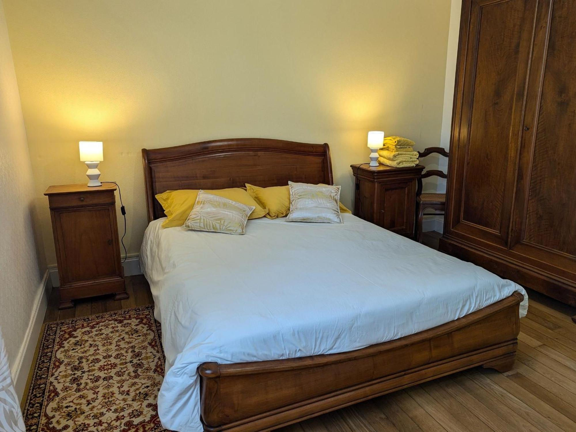 Gite Champetre A Mareau-Aux-Pres: Terrasse, Jardin, Et Confort Pour 6 Personnes - Fr-1-590-140 Luaran gambar